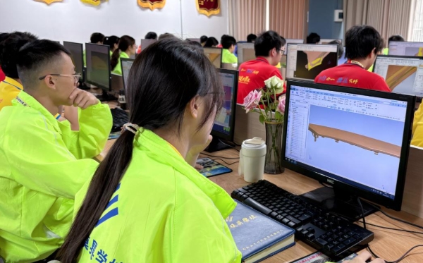 没背景、没学历，靠模具技术也能拿高薪！青华学员真实就业反馈