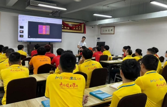 毕业1-3年是人生分水岭：普通大学生，真正的破局捷径只有一条