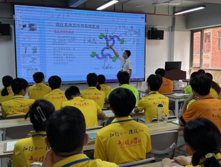 学模具多久能上岗就业？真实学习周期揭秘，看看青华学员的上岸节奏